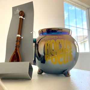 Disney Store Hocus Pocus Mug & Spoon Broom Set Iridescent Halloween New